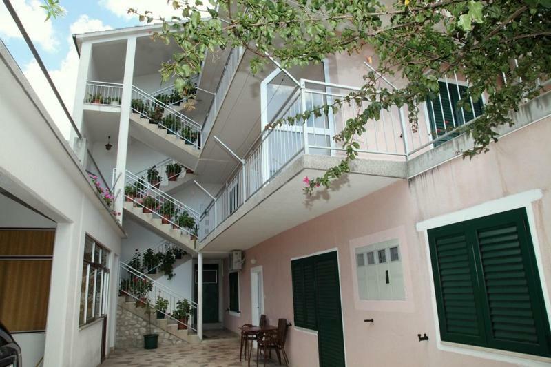 Apartments Villa Ravlic Макарска Экстерьер фото